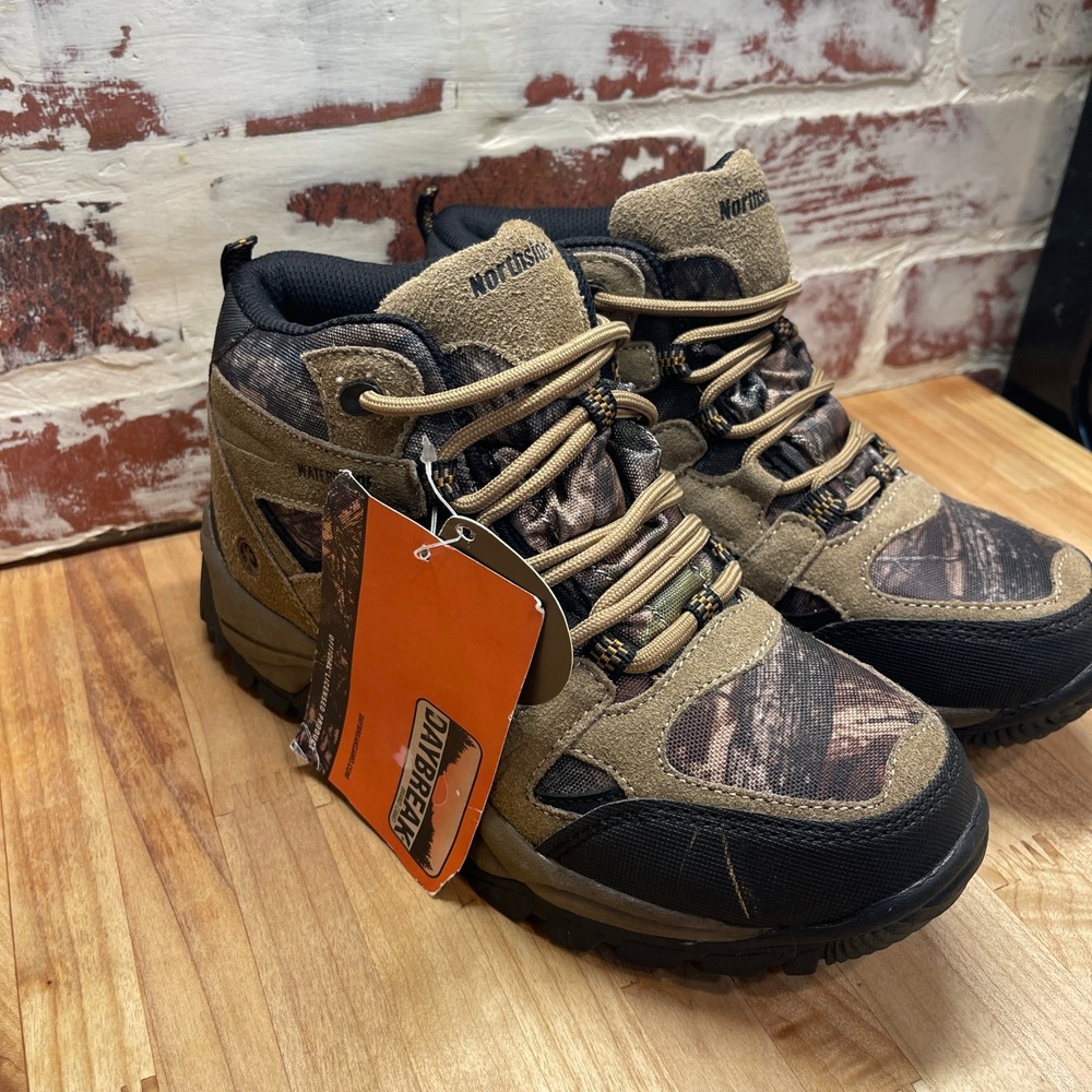 Northside Daybreak Camo Waterproof Hiking Boots Brown Suede Size 5 314948B905